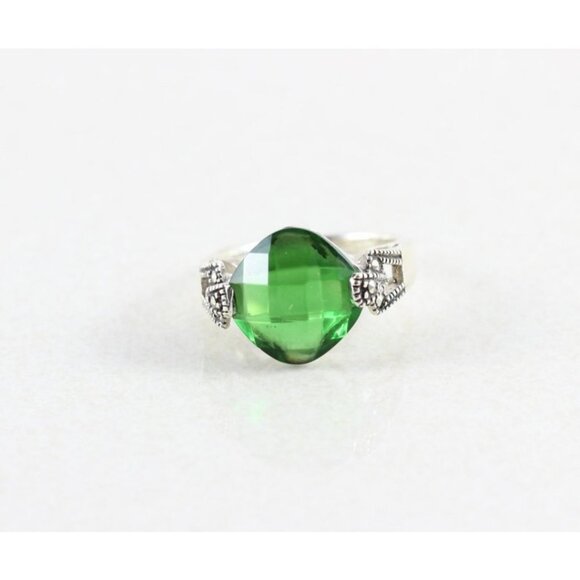 Sterling Silver Green Glass Simulated Emerald CZ and Marcasite Ring Size 6 1/4 - Picture 6 of 8